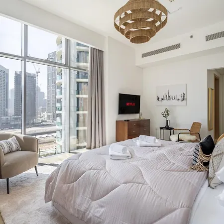 Guestready - Luxurious Accents Near Burj Khalifa Apartment Dubai Exterior photo