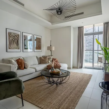 Guestready - Luxurious Accents Near Burj Khalifa Apartment Dubai Exterior photo